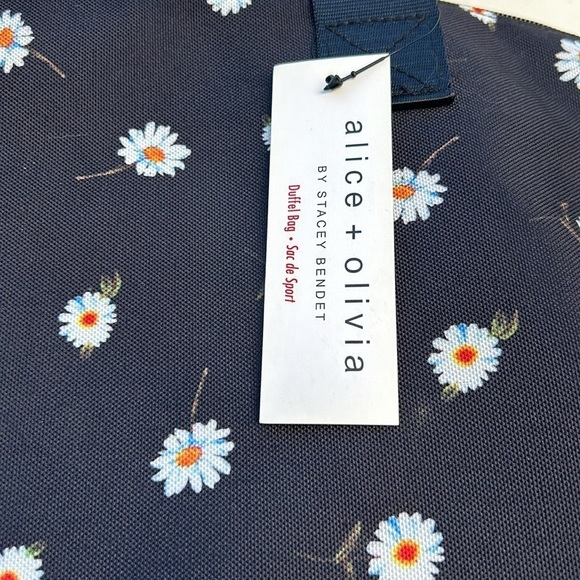 New With Tags Alice + Olivia By Stacey Bendet Daisy Print Duffel Bag Cottagecore - Picture 2 of 8